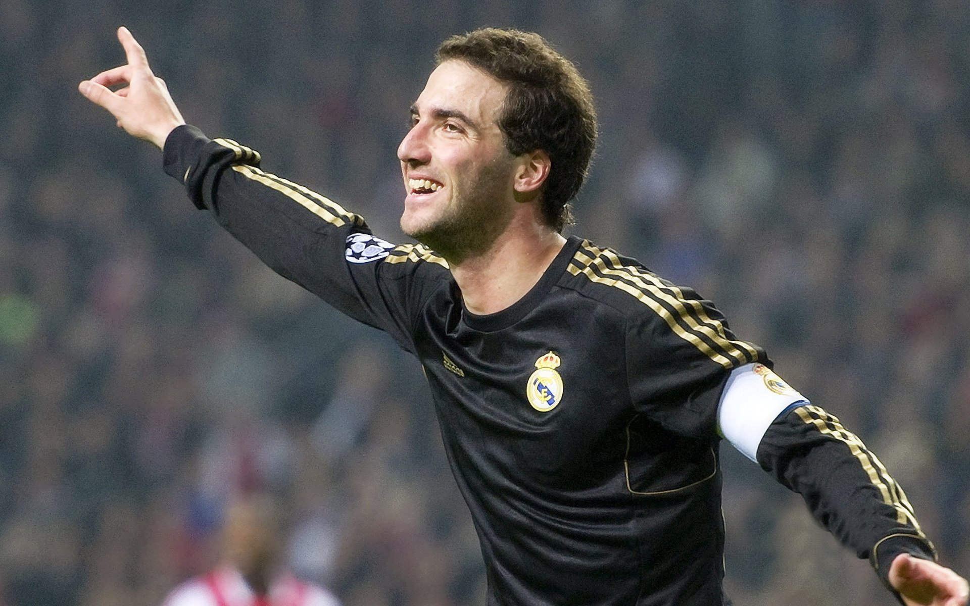 北欧之稳与锋线之锐，芬兰体系性胜利与凯恩的射手王之路