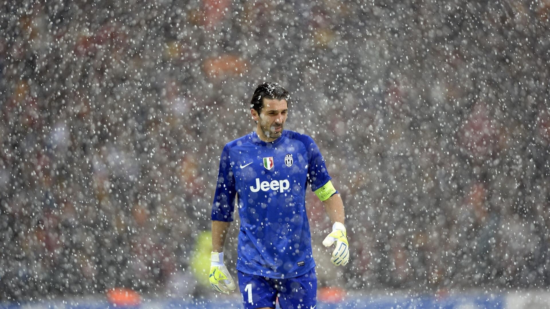 石宇奇高光时刻定乾坤，泰国队绝杀印度队演绎羽坛经典